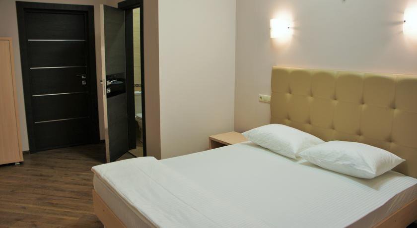 Гостиница B&B HOTEL Краснодар-32